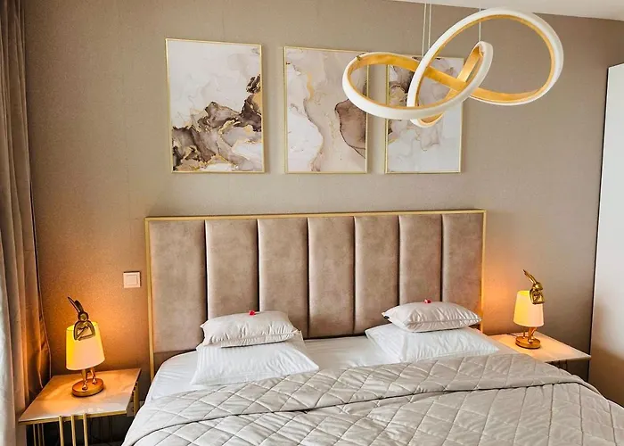 High-end Close To Metro And Uno-city With E-parking